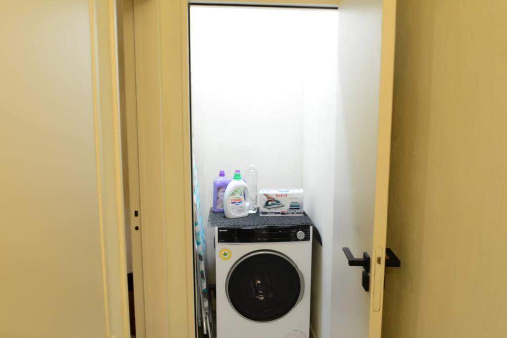 Downtown 2 Bdr Apartment ***** 3 Antwerpen Bagian luar foto